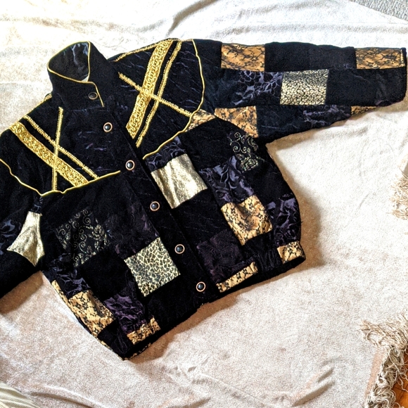 RARE 80s Marguerite Rubel Quilted Jacket with gold-tone lace ribbon trim - Picture 2 of 15